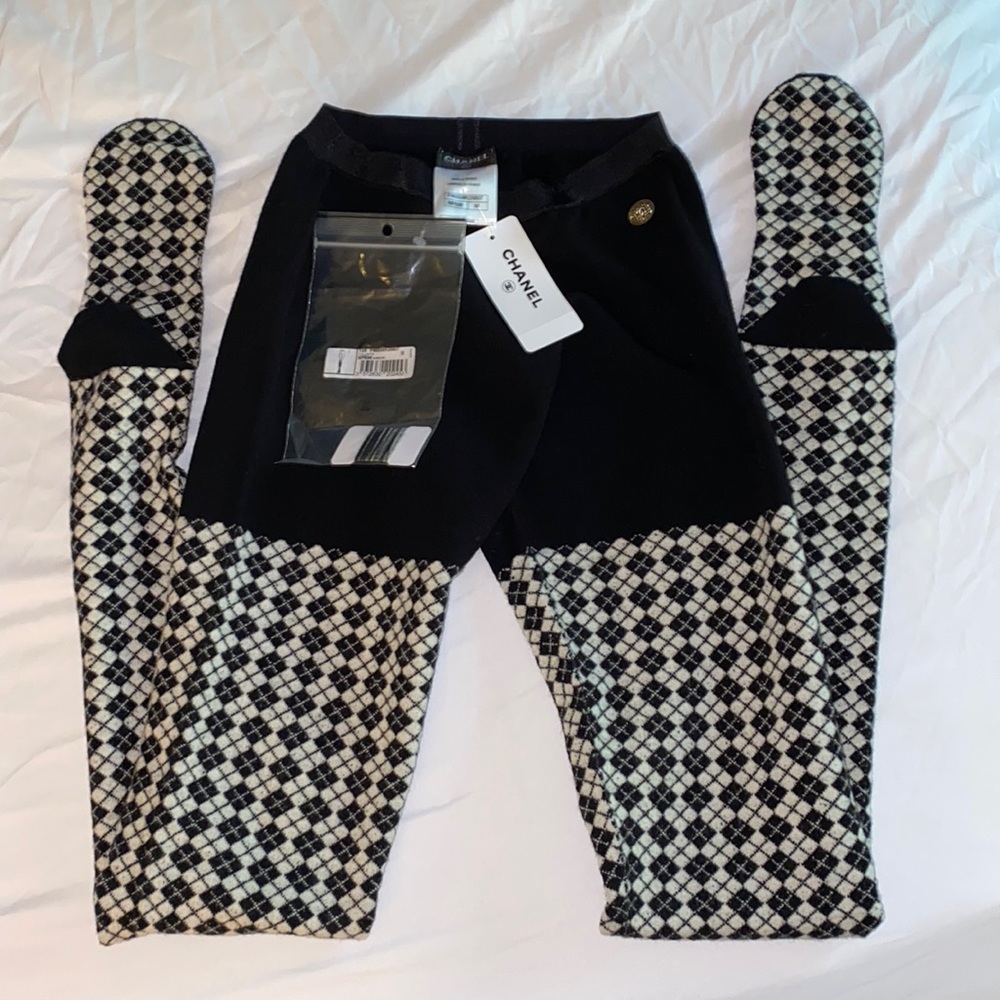 Authentic new with tags Chanel leggings